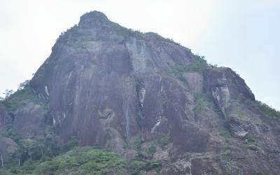 Gunung Bungkuk.