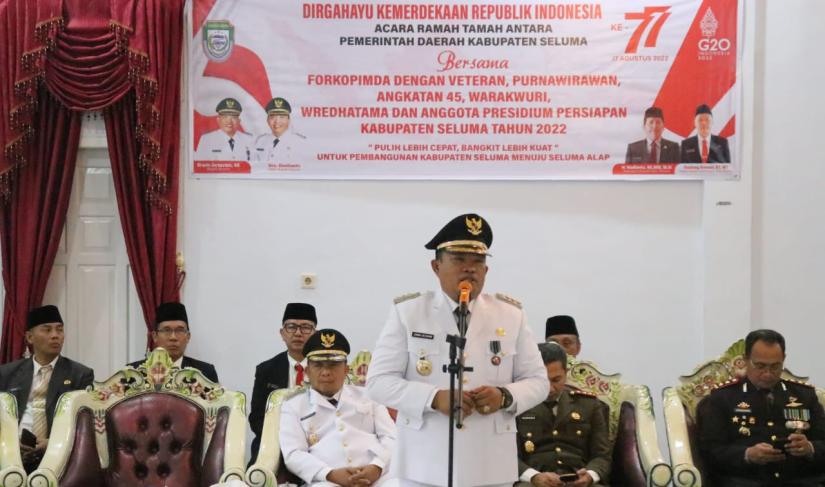Pemerintah Kabupaten Seluma menggelar acara Ramah Tamah Bupati dan Forkopimda dengan para Veteran Perintis Kemerdekaan, Purnawirawan, Wredhatama, Warakawuri, Angkatan 45 dan anggota presidium Kabupaten Seluma dan tamu undangan lainya di Gedung Daerah Serasan Seijoan Kabupaten Seluma.