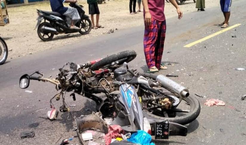 2 orang pria tak bisa diselamatkan lantaran menjadi korban tabrakan