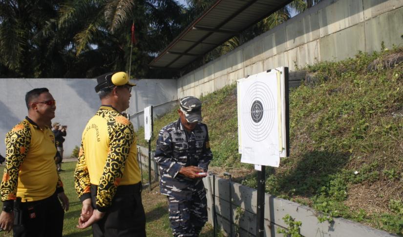 Lomba Menembak dalam Rangka HUT Lanal Bengkulu Ke 37 Foto/Dok