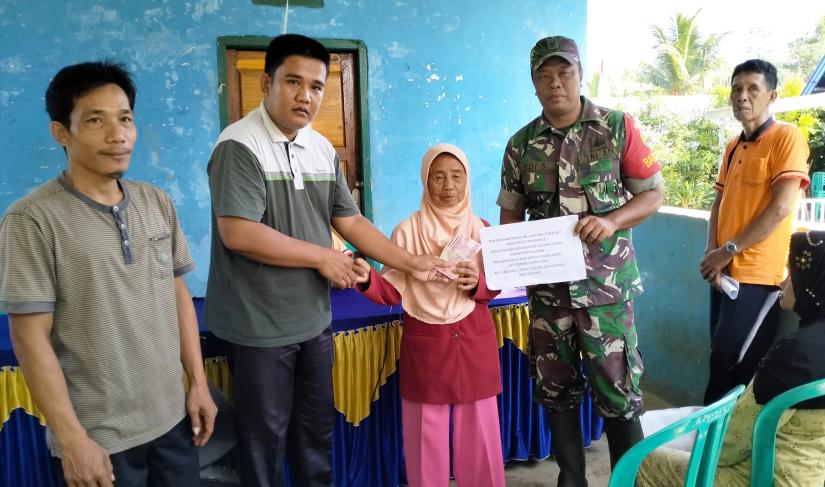 Rezim Efendi, kades Simpang Bagikan BLT DD Triwulan Tiga Tahun 2023