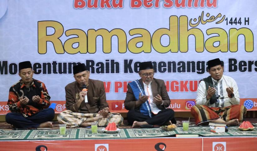  DPTW PKS Provinsi Bengkulu mengadakan acara buka puasa bersama di kantor DPTW PKS, Jalan Indragiri, Sabtu sore (16/4/23).