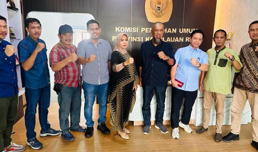 Pengurus Jaringan Media Siber Indonesia (JMSI) Kepri kunjungi kantor Komisi Pemilihan Umum Kepri di Tanjungpinang, Selasa (06/06/2023). 