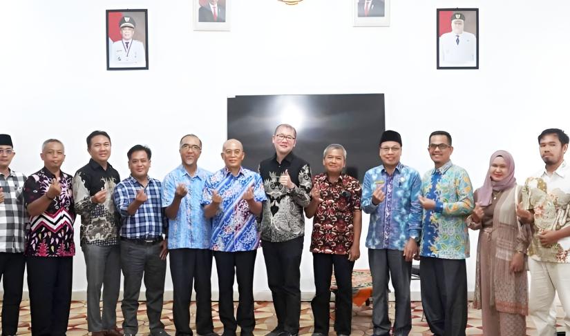 Investor Jepang Tertarik Kembangkan Budidaya Ikan Sidat di Bengkulu Selatan.