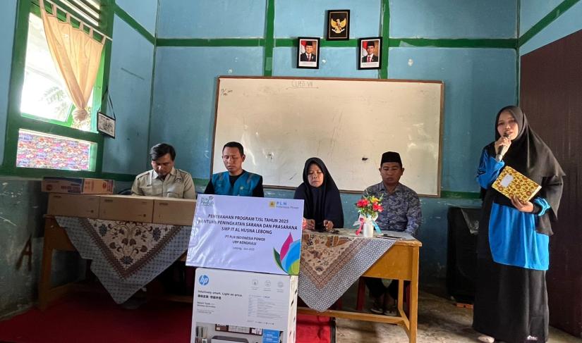 SMP IT Al Husna 