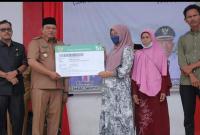 Bupati Seluma Erwin Octavian, SE melaunching Universal Health Coverage (UHC) atau jaminan Kesehatan Universal Kabupaten Seluma Tahun 2022