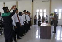 Bupati Seluma Erwin Octavian, melantik dan mengambil sumpah anggota Badan Permusyawaratan Desa (BPD) dan Pergantian Antar Waktu (PAW) Tuju Kecamatan