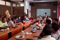 Sopir Truk di Bengkulu Utara Geruduk Bupati