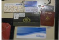 Barang Bukti 1 BPKB sepeda motor Mio M3 atas nama korban (terlapor), 1 lembar ATM BRI Britama, 1 lembar kartu ATM BRI Syariah, 1 lembar kartu ATM BRI Simpedes UMI, 1 buah buku tabungan Bank BRI, 1 buah buku tabungan Bank BRI Syariah, 1 buah buku nikah dan 1 buah dompet.