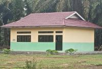 Kondisi bangunan PAUD yang dibangun di tengah perkebunan kelapa sawit.