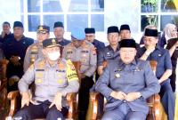 Gubernur Rohidin bersama Kapolda Bengkulu.