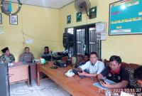 Polisi kunjungi kepala desa terkait adanya informasi mengganggu istri orang dan terlibat curnak. 