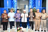 Walikota Bengkulu Helmi Hasan memberikan kado istimewa berupa gedung Berendo Harapan dan Doa (HD) untuk masyarakat Kota Bengkulu, terkhusus yang sedang berurusan di Jakarta, Selasa (7/3).