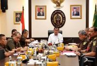 JAM-Pidum memberikan pengarahan secara virtual kepada seluruh jajaran di lingkungan JAM PIDUM, Kepala Kejaksaan Tinggi, Kepala Kejaksaan Negeri, dan Kepala Cabang Kejaksaan Negeri, Rabu (05/07/ 2023).