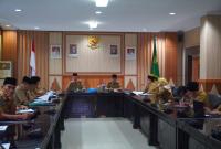 Sekretaris Daerah Pimpin Rapat Exit Meeting Pemeriksaan Keuangan Tahun Anggaran 2023 .