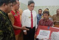 Pjs Bupati Kunjungi Pasien Balita Kurang Gizi Di RSUD Arga Makmur Bengkulu Utara."Redy Penarafflesia.com" 