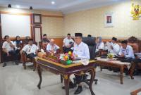 Sekda Isnan pimpin Zoom Meeting bersama KANS pada Rabu (20/03/2024).