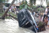 Kondisi paska banjir bandang, beberapa kendaraan milik warga yang ditemukan tersangkut dikarenakan dibawa derasnya arus Sungai, Senin (7/04/2025).