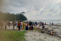 Masyarakat bersama pihak kepolisian, dan BPBD melakukan pencarian, Kamis (10/04/2025).