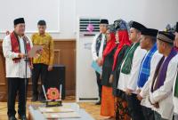 Mengukuhkan dan melantik pengurus Gonjong Limo, Acara ini berlangsung di Balai Raya Semarak pada Sabtu (18/1).