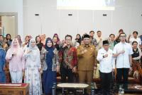 pelatihan bertajuk “Optimalisasi Media Sosial sebagai Sarana Promosi dan Branding” yang digelar di Ruang Hidayah Kantor Wali Kota, Senin (2/3/2026).