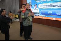 Pemerintah Kabupaten Asahan menerima kunjungan silaturahmi Keluarga Besar Institut Kesehatan Deli Husada (IKDH) Deli Tua di Pendopo Rumah Dinas Bupati Asahan, Sabtu 9/5/2026.