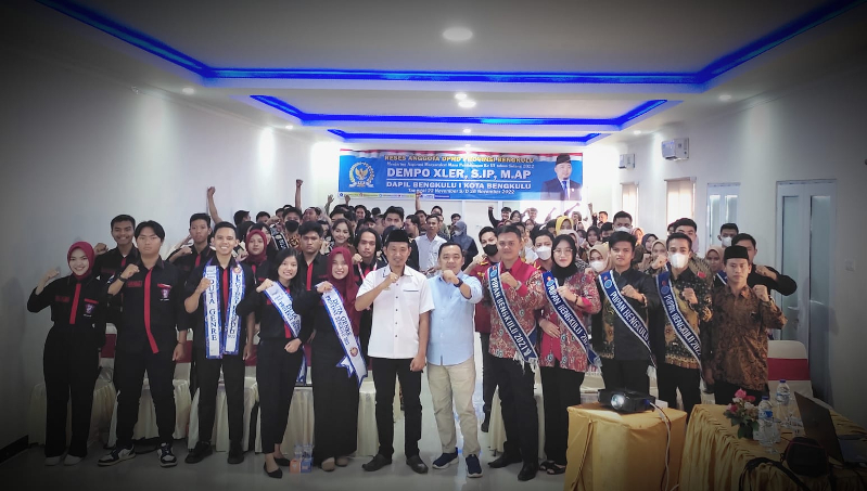 Dempo Xler saat Bersama Kaum Muda Bengkulu Foto/Dok