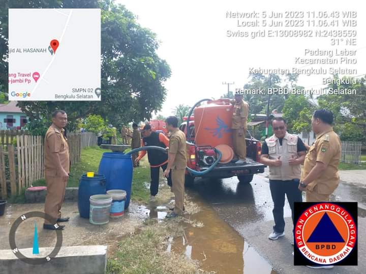 Penyaluran Air Bersih untuk Warga