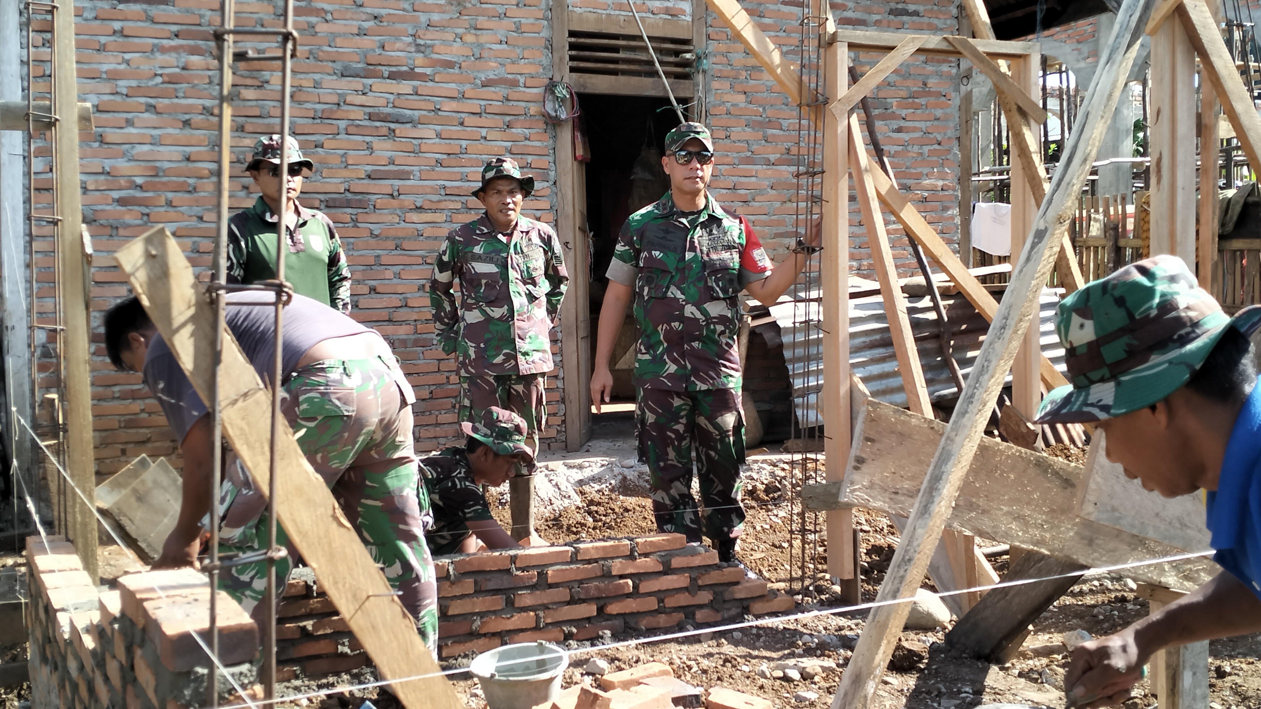 Dandim tinjau lokasi bedah rumah
