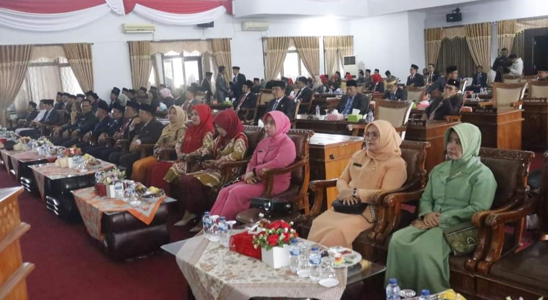 Poto peserta paripurna Istimewa DPRD Seluma