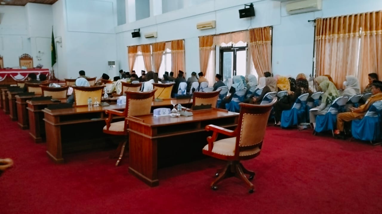 Peserta Paripurna