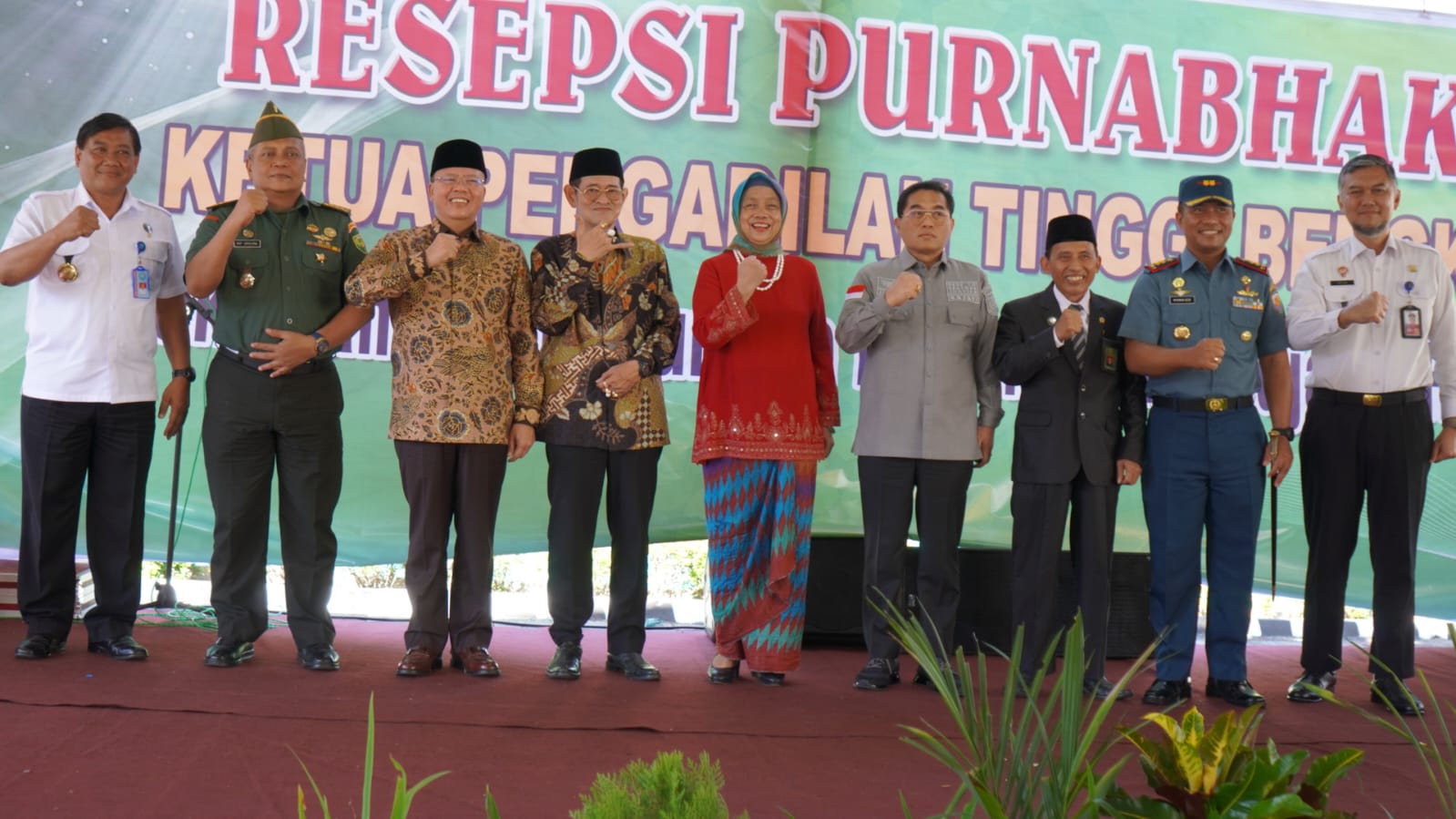 Hadiri Resepsi Purna Bhakti Ketua PT Bengkulu, Gubernur Rohidin Bahas Cincin dan Salam Metal