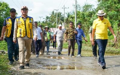 Gubernur Bengkulu Pastikan Jalan Simpang Tiga Tanjung Kemuning-Datar Lebar-Gunung Megang Diperbaiki untuk Cegah Kecelakaan