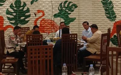 Silatuhrahmi antara Waketum DPP Partai Golkar, Wihaji dengan jajaran pengurus DPD Partai Golkar Provinsi Bengkulu, Jum'at (14/11/2025). (Redi/PenaRafflesia.Com)