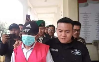 Kepala Dinas Perdagangan dan Perindustrian Kota Bengkulu, resmi ditetapkan sebagai tersangka pada Rabu (22/10/2025) pukul 17.00 WIB.