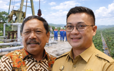 Wakil Gubernur bengkulu, Mian (kiri)