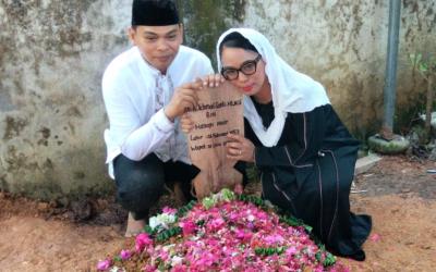 Senator Destita dan Bupati Seluma Teddy, Kamis (11/6).