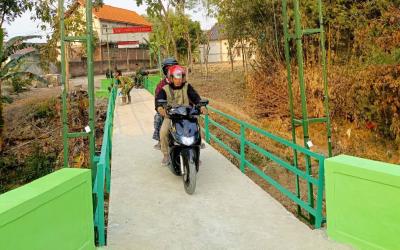 Jembatan Brang Etan Berubah Wajah, Senyum Warga Kesongo Menjadi Bukti Nyata