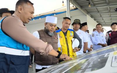 Gubernur Bengkulu Helmi Hasan meninjau langsung progres pembangunan Sekolah Rakyat di Kelurahan Sukarami, Kecamatan Selebar, Kota Bengkulu, Rabu (8/7). 