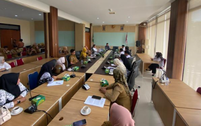 Ketua Komisi I DPRD Provinsi Bengkulu, Zainal, saat menerima audiensi Dewan Pimpinan Daerah Persatuan PPPK Paruh Waktu Indonesia (PPWI) Provinsi Bengkulu.