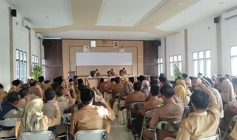 Rapat Kordinasi dengan seluruh Kepala OPD dan meminta kepada seluruh Kepala OPD di Lingkungan Pemerintah Daerah Seluma, Senin (18/7/2022).