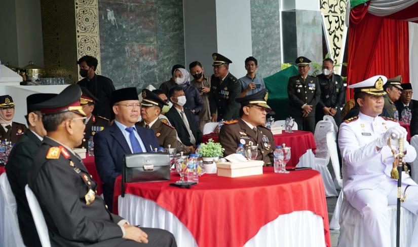 Gubernur Rohidin Hadiri peringatan HUT ke-77 TNI