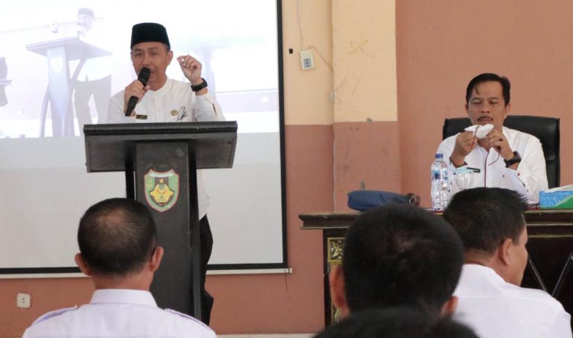 Sekretaris Daerah, Sukarni, SP, M.Si saat menghadiri dan membuka kegiatan Focus Group Discussion (FGD)