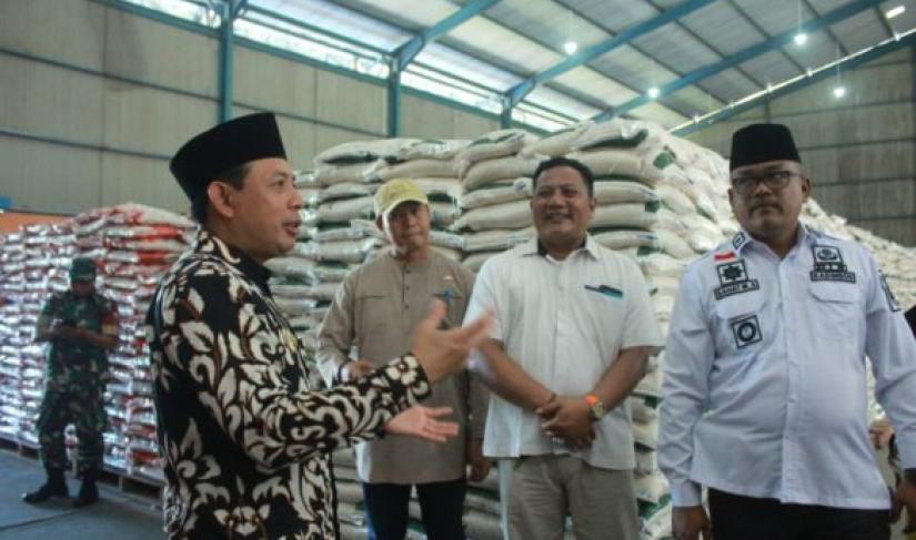 Tampak Wakil Walikota Dedy Wahyudi saat Memantau Stok Pangan di Gudang Foto/Dok