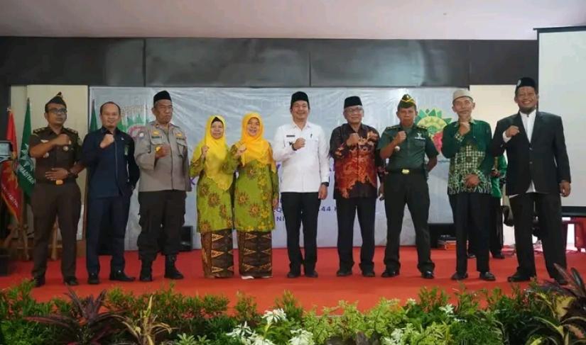Poto bersama Wabup BU Bersama unsur penting yang hadir 