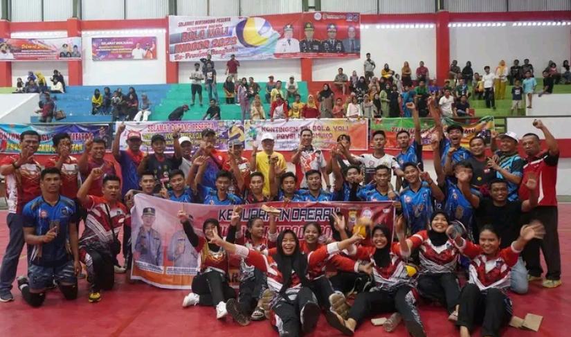 Momen bersama pemain terbaik bersama jajaran Pemkab BU bersamaKapolres Bengkulu Utara, Kepala Cabang Bank Bengkulu, Ketua Persatuan Bola Voli Seluruh Indonesia (PBVSI) provinsi Bengkulu, serta seluruh instansi yang tergabung dalam panitia penyelenggara.