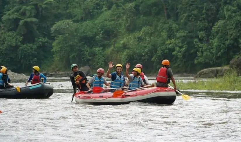 Desa Wisata Air Tenam Bengkulu Selatan.
