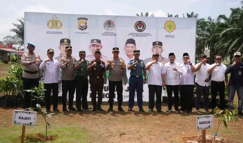 Pemprov Bengkulu ikut serta gerakan penanaman 10 juta pohon.