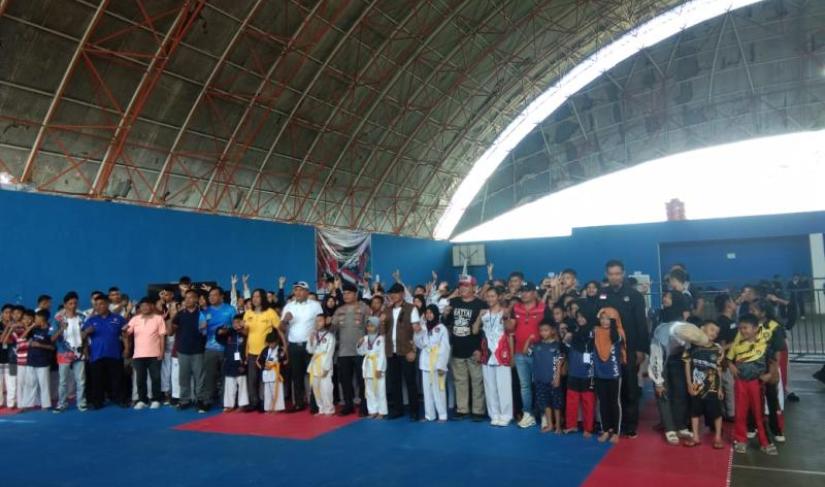 Kasat Samapta Polres Lebong Polda Bengkulu AKP Hasiholan Simanungkalit, menghadiri kegiatan Kejuaraan Open Tournament Taekwondo Bupati Lebong Cup