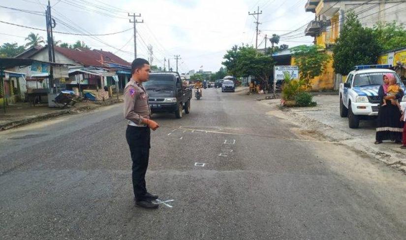 Polisi masih melakukan pendalaman penyebab kecelakaan maut di Jalan Raja Khalifa Bengkulu Selatan, yang melibatkan dua pengendara, Senin (28/8/2023) malam.